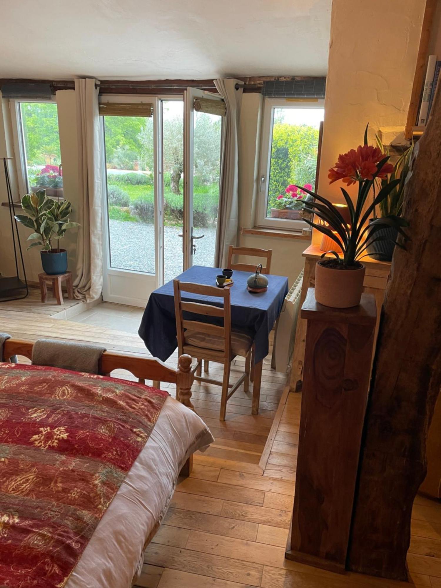 Delightful French Rustic Studio Jumilhac-le-Grand Exterior foto