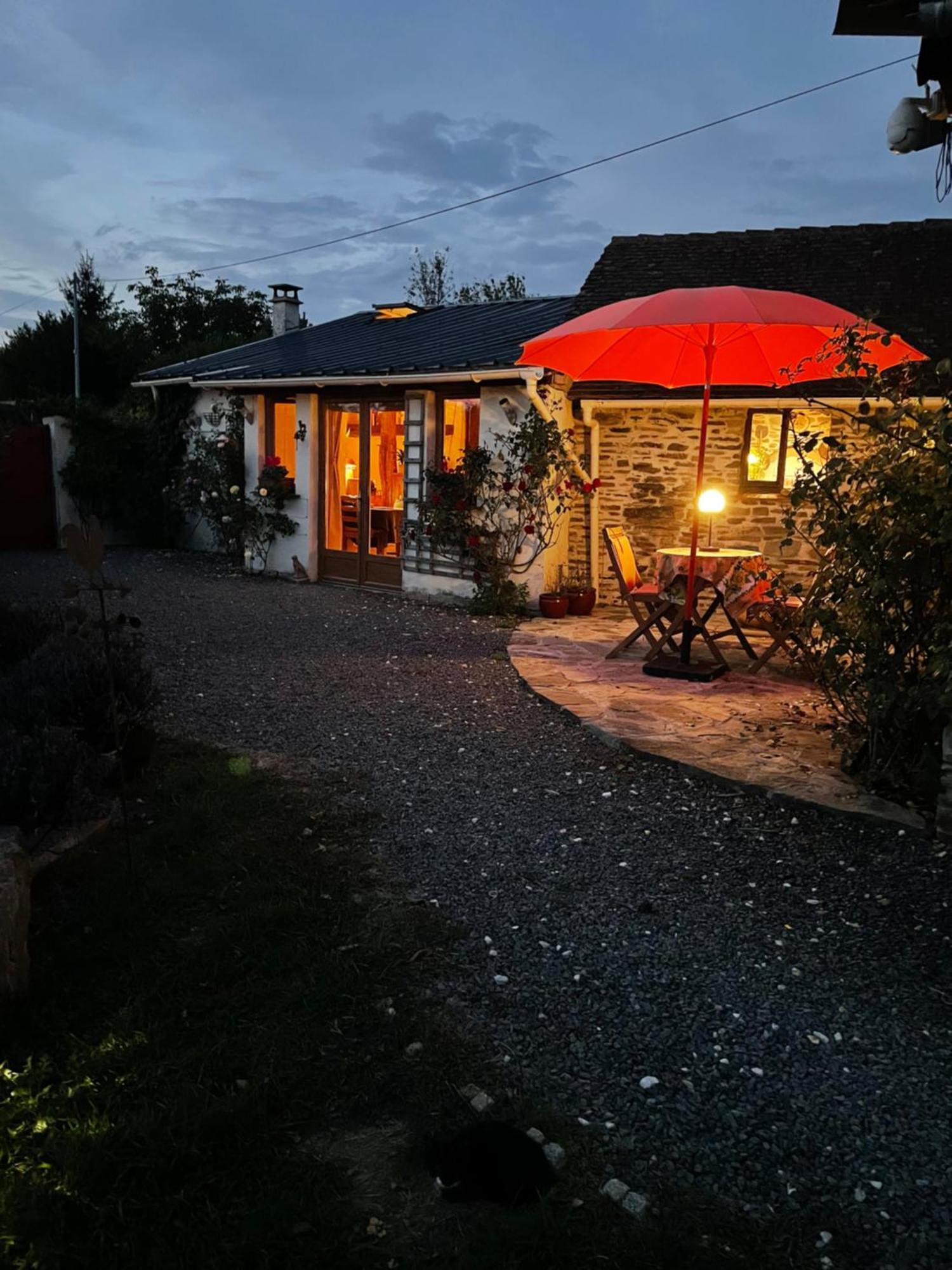 Delightful French Rustic Studio Jumilhac-le-Grand Exterior foto